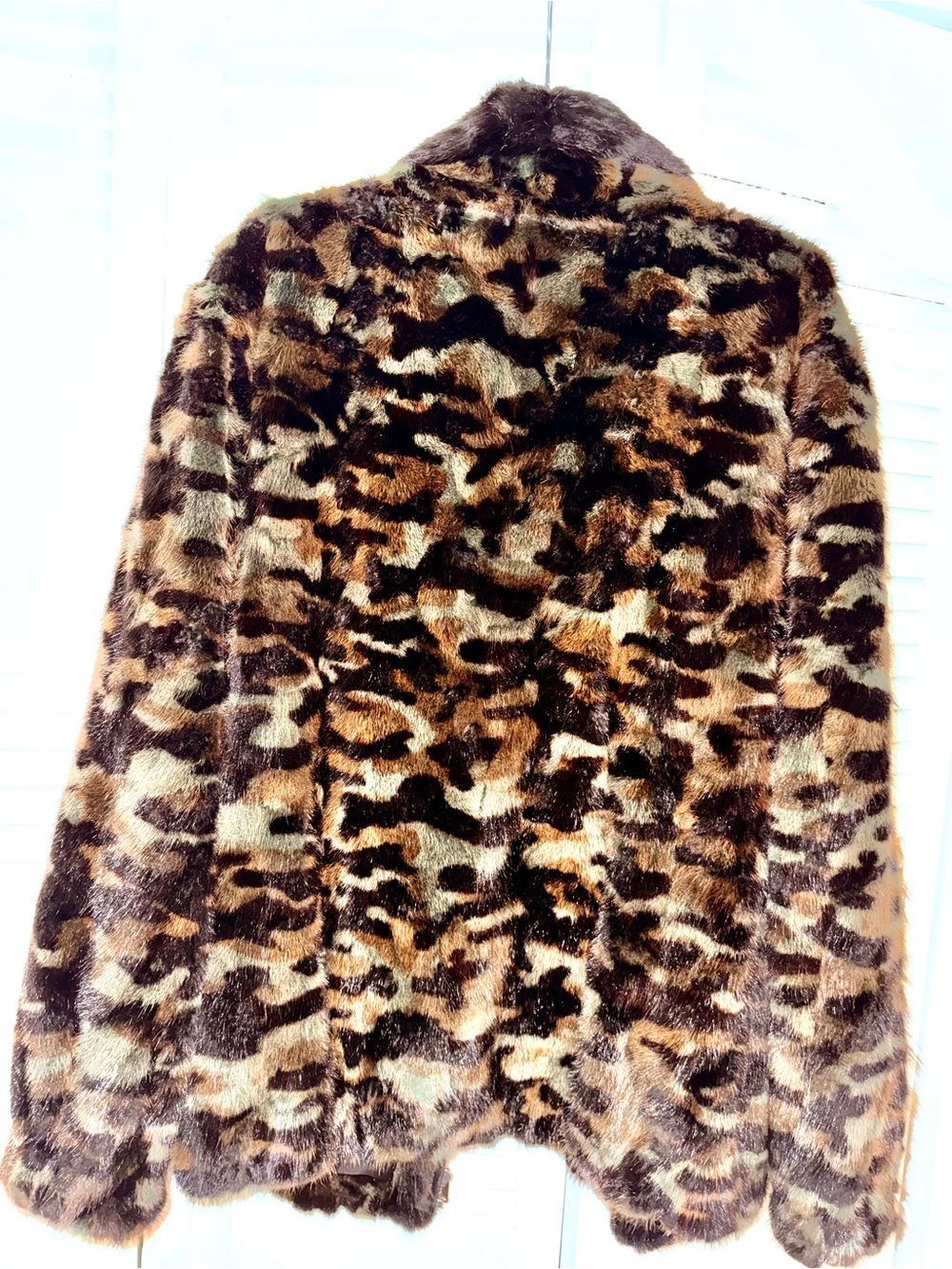 Authentic Camou Print Mink Jacket. Like New Condition. Size 2x. Can have resized - Picture 3 of 8